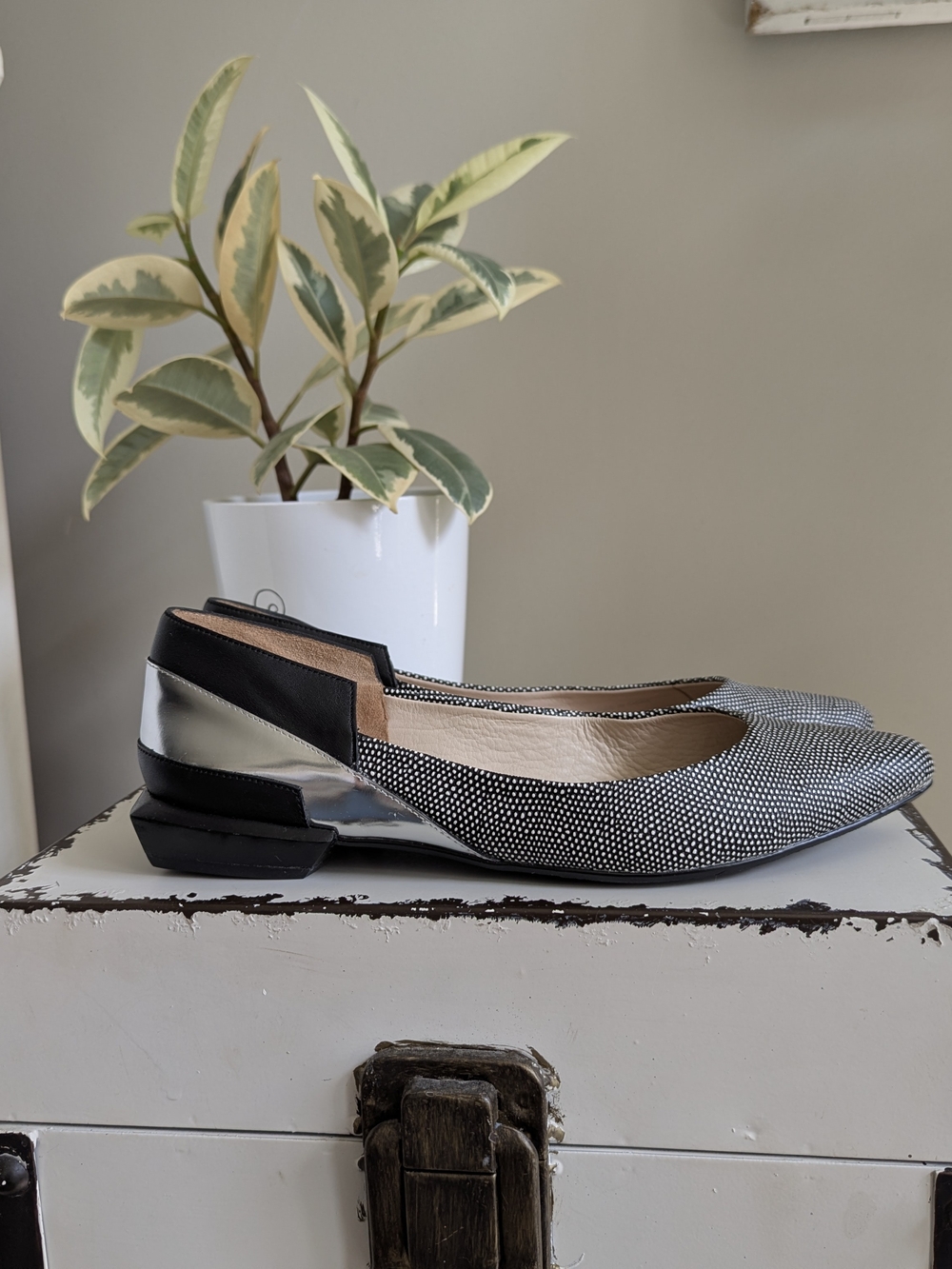 United Nude Pointed Ballet Flats with Metallic Heel